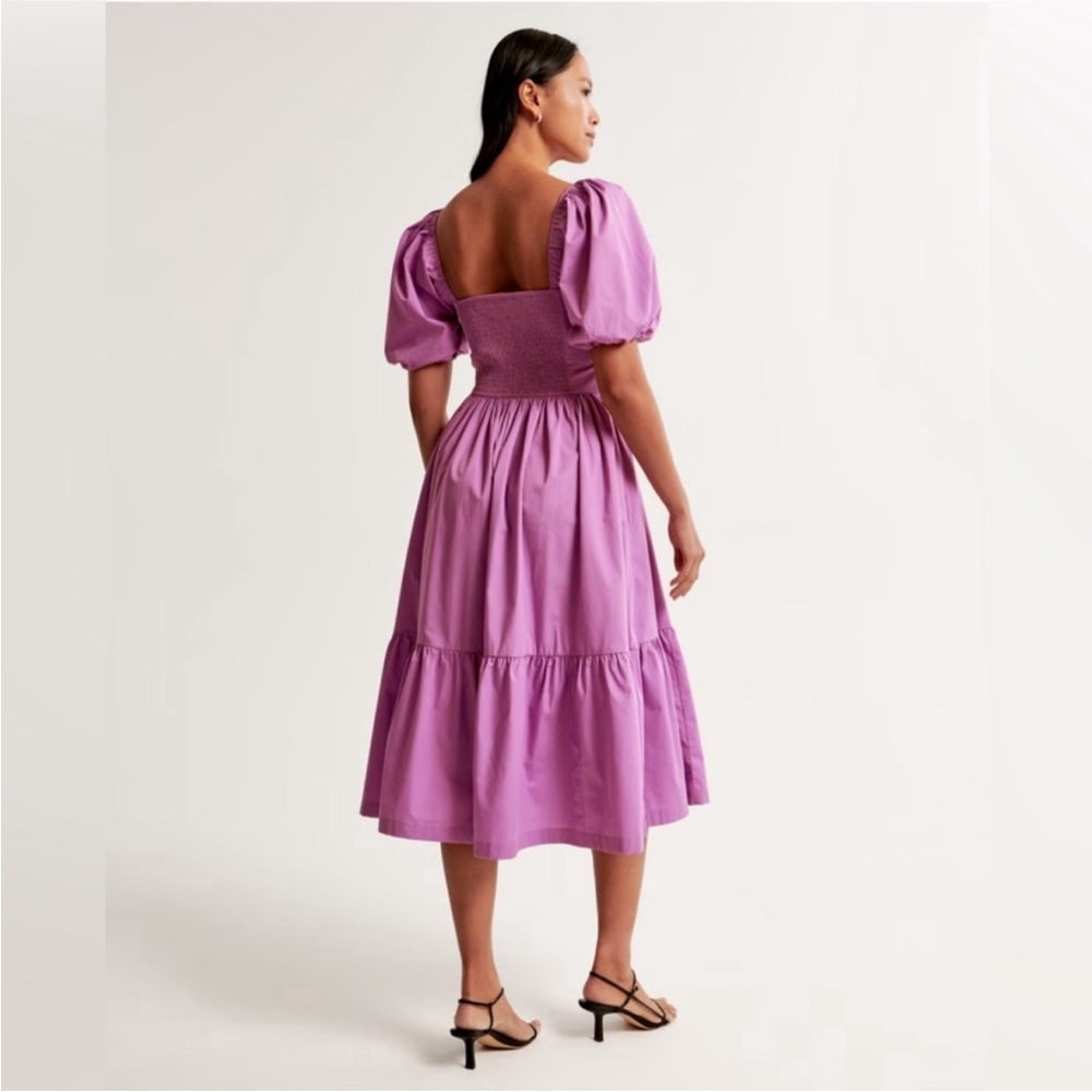 Emerson Poplin Puff Sleeve Midi Dress
Abercrombie size Medium - Picture 3 of 5